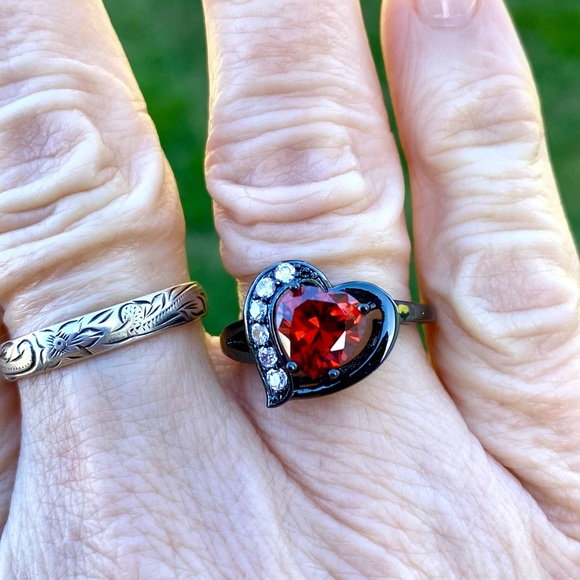 Lab created Ruby heart ring sz 8 black gold plated with Cz - Picture 5 of 16